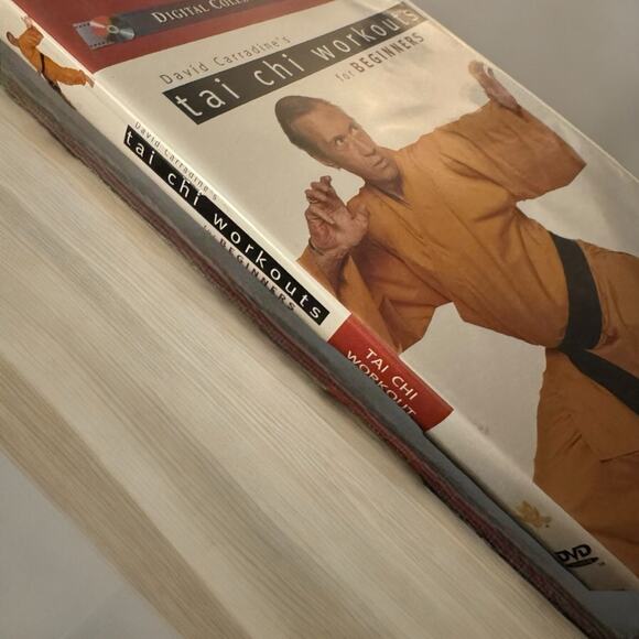 David Carradine's Tai Chi Workouts for Beginners - Picture 4 of 10